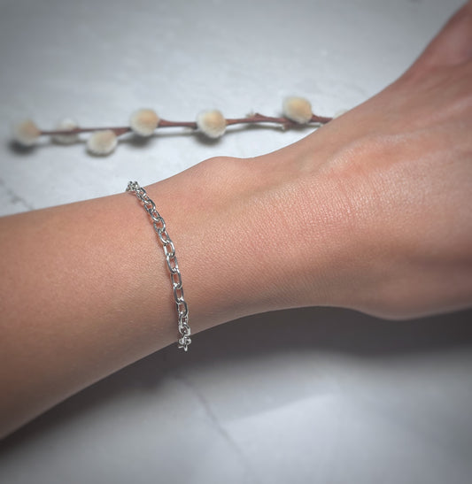 Tight Linked Paperclip Bracelet